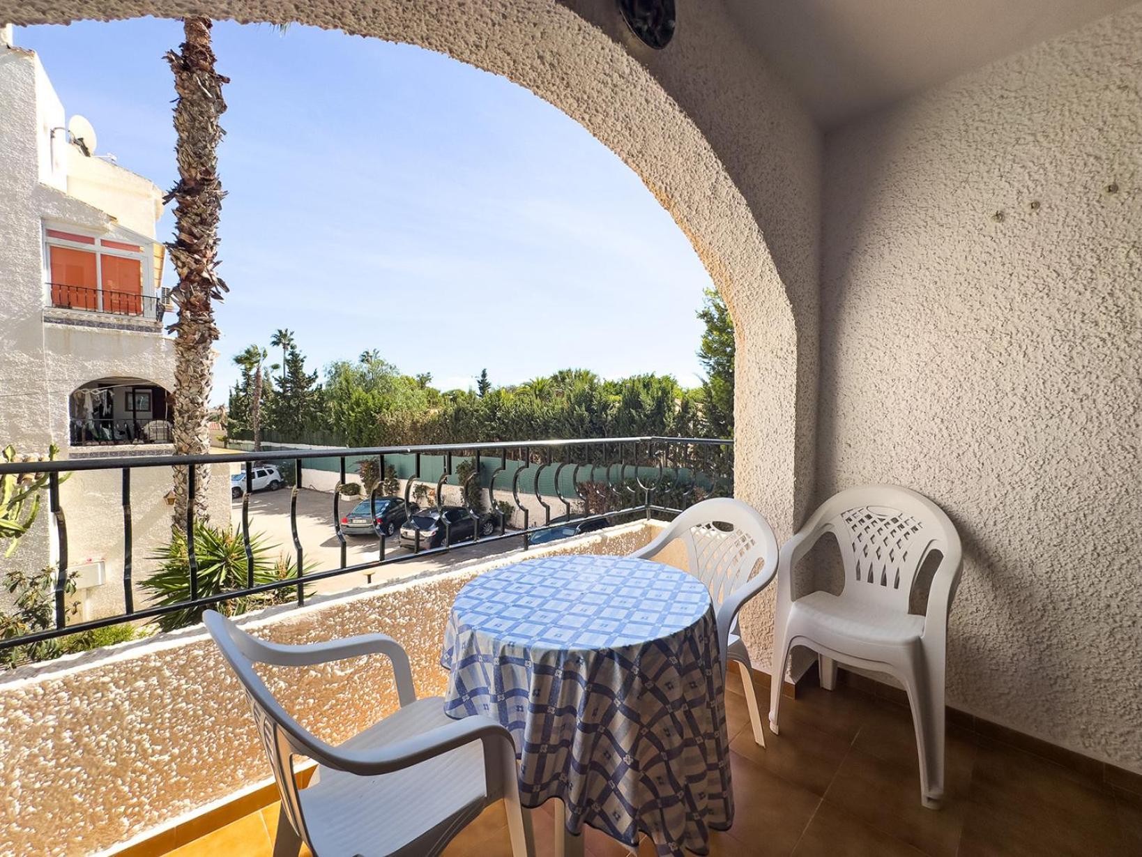 Residential With Pool, 500 Meters To The Beach Οριουέλα Εξωτερικό φωτογραφία